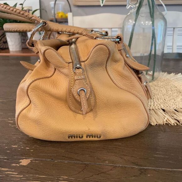 MIU MIU Lambskin Leather Tan Zip Top Satchel Shoulder Bag with Coin Purse sz M - Picture 3 of 13